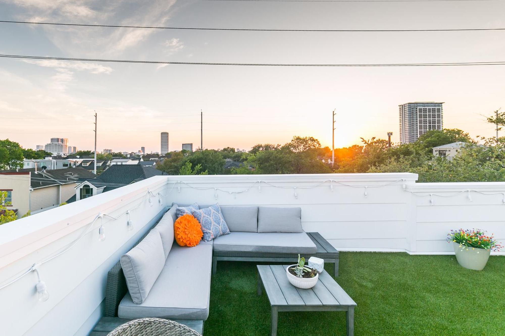 Montrose Guesthouse Suites By Dunyha Houston Eksteriør bilde
